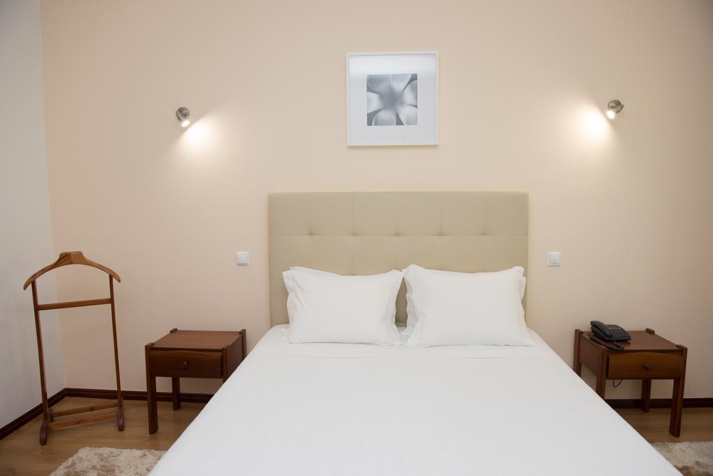 Hotel S. Jorge บาตาเลีย ภายนอก รูปภาพ